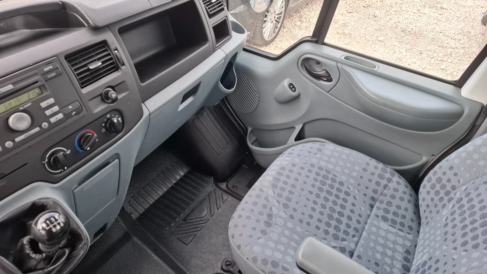 Ford Transit 2.2TDCI, снимка 12 - Бусове и автобуси - 56200815