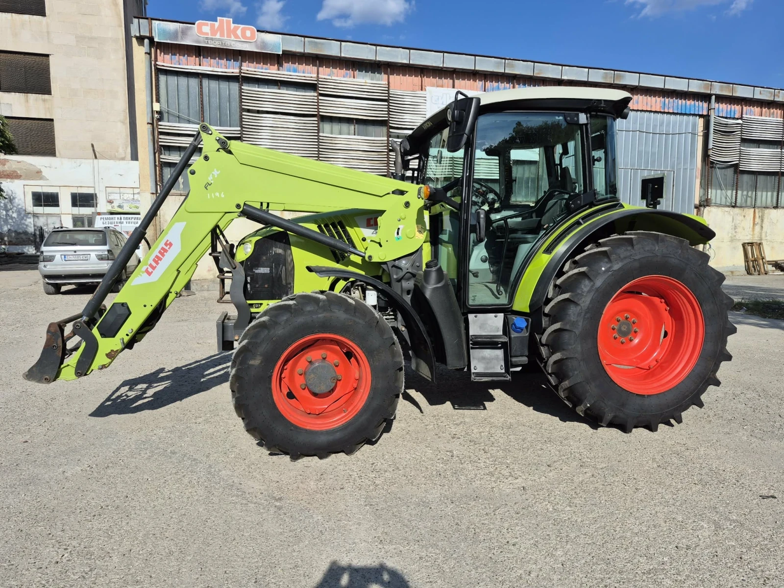 Трактор Claas ARION 420
