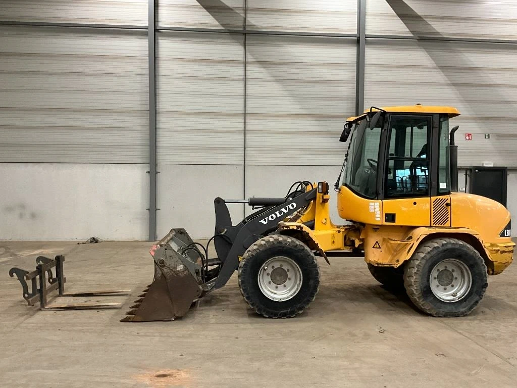 Мини челни товарачи Volvo L 30 BZ/X - изображение 7