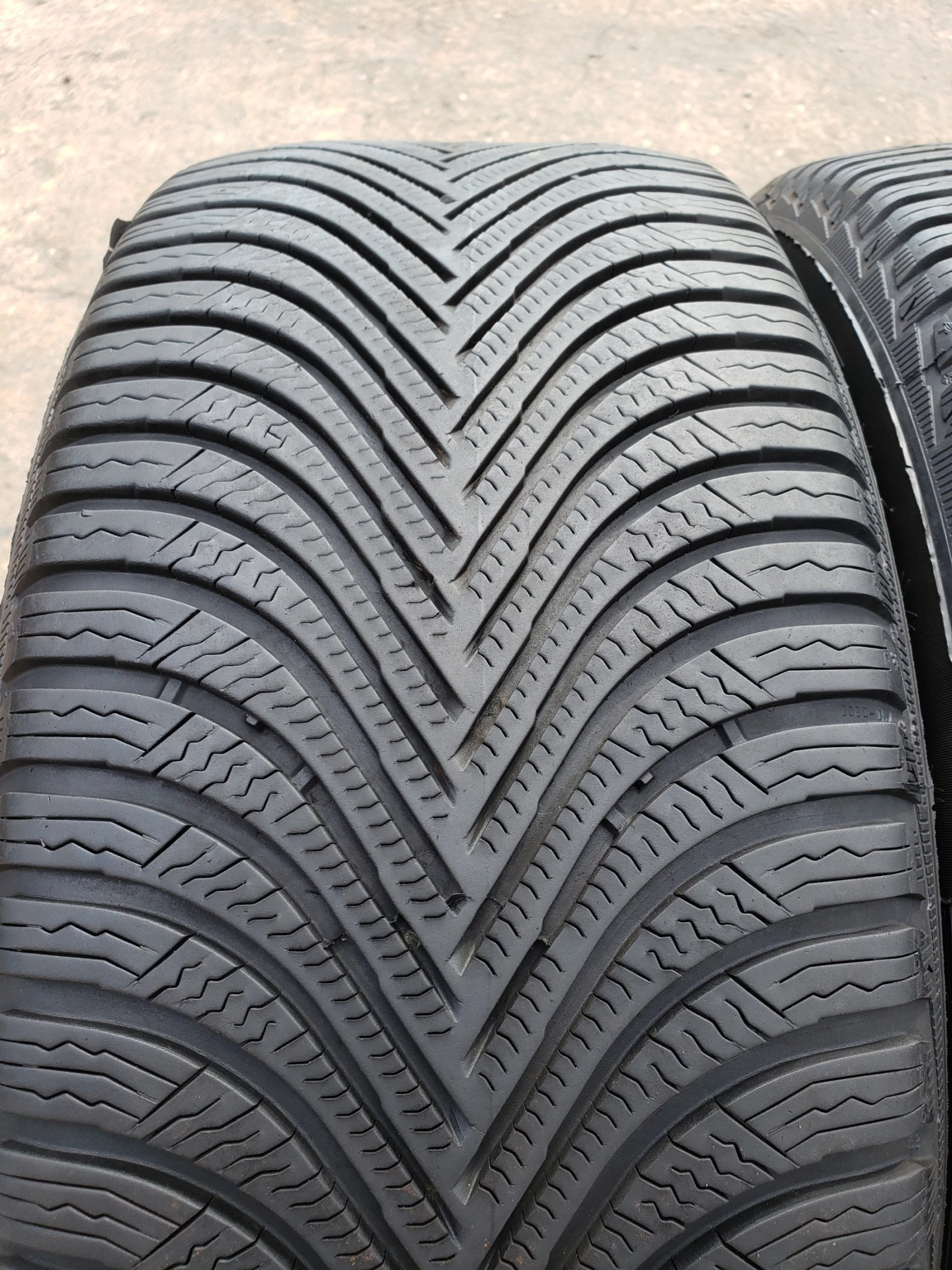 Гуми Зимни 225/55R17
