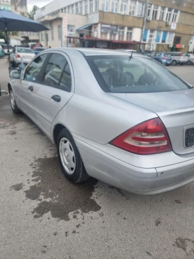 Mercedes-Benz C 200 220, снимка 3