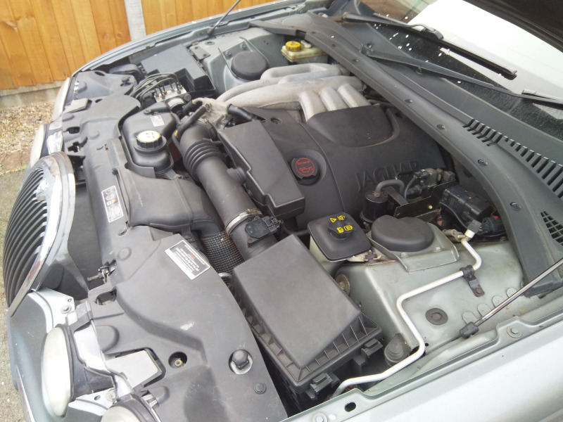 Jaguar S-type 2.5 i V6 24V (200 Hp)/Полу-Автоматик/Кожен-Сн/Нави, снимка 17 - Автомобили и джипове - 43011342