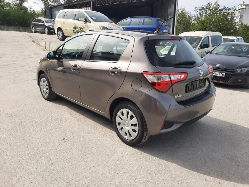 Toyota Yaris 1.5i 112кс, снимка 6 - Автомобили и джипове - 46359695