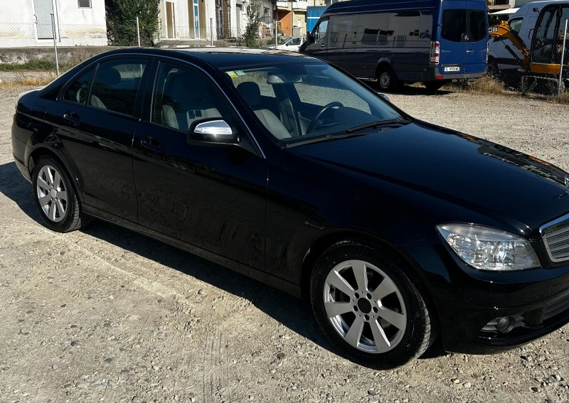 Mercedes-Benz C 220 2.2 CDI, снимка 4 - Автомобили и джипове - 49541681