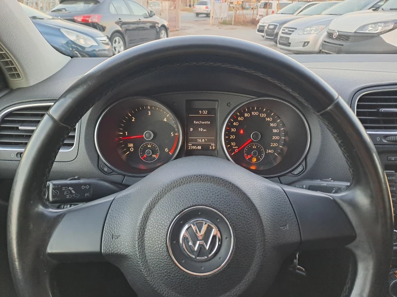 VW Golf 2.0 TDI, снимка 12 - Автомобили и джипове - 47814556