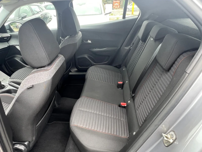 Peugeot 2008 1.5 Bluehdi , снимка 15 - Автомобили и джипове - 48432685
