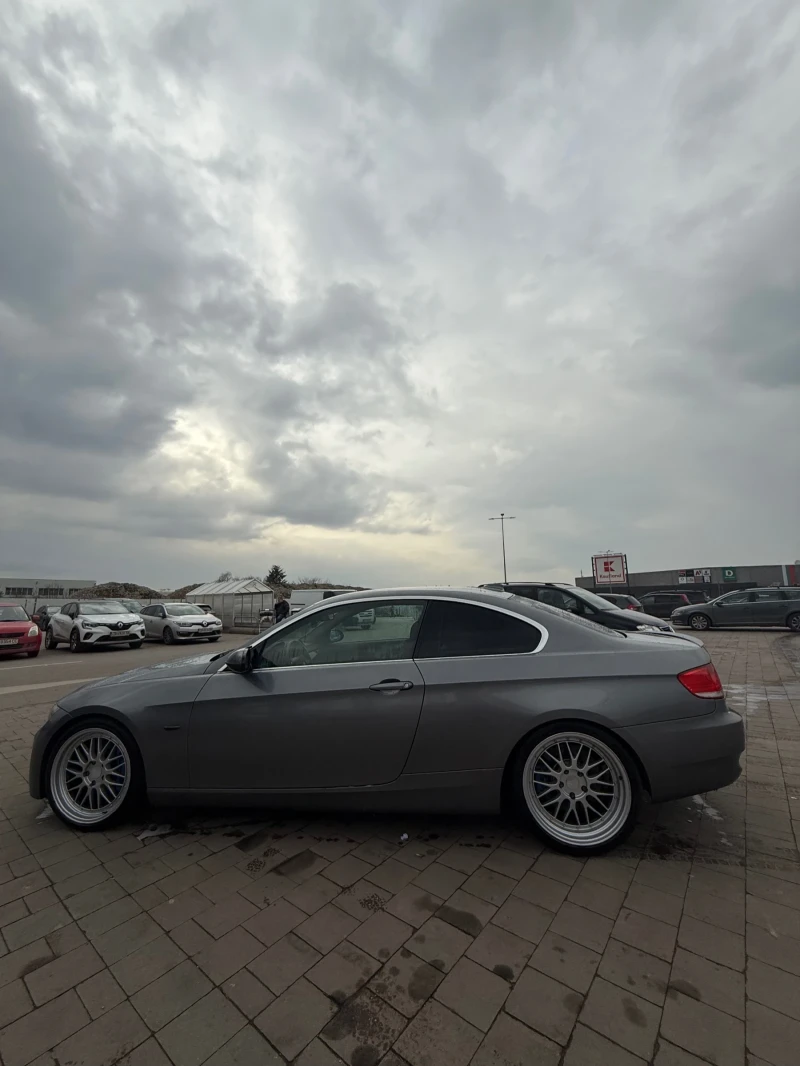 BMW 335, снимка 10 - Автомобили и джипове - 49302993