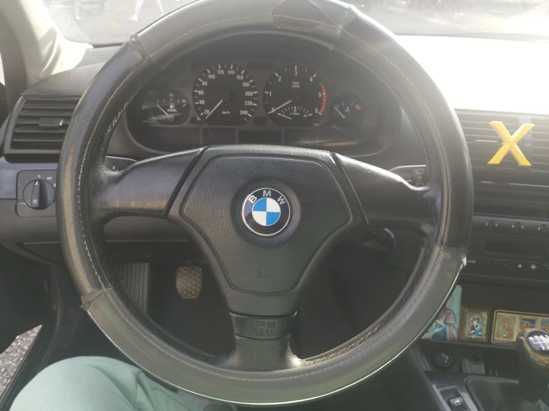 BMW 320, снимка 5 - Автомобили и джипове - 49597179