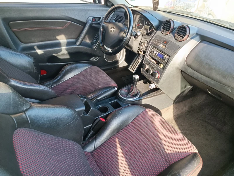 Hyundai Coupe, снимка 3 - Автомобили и джипове - 52440246