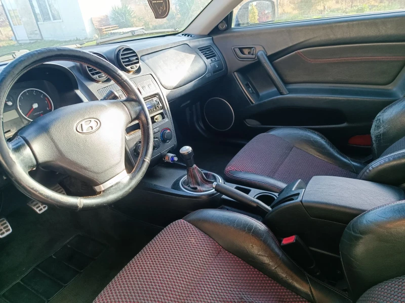 Hyundai Coupe, снимка 6 - Автомобили и джипове - 52440246