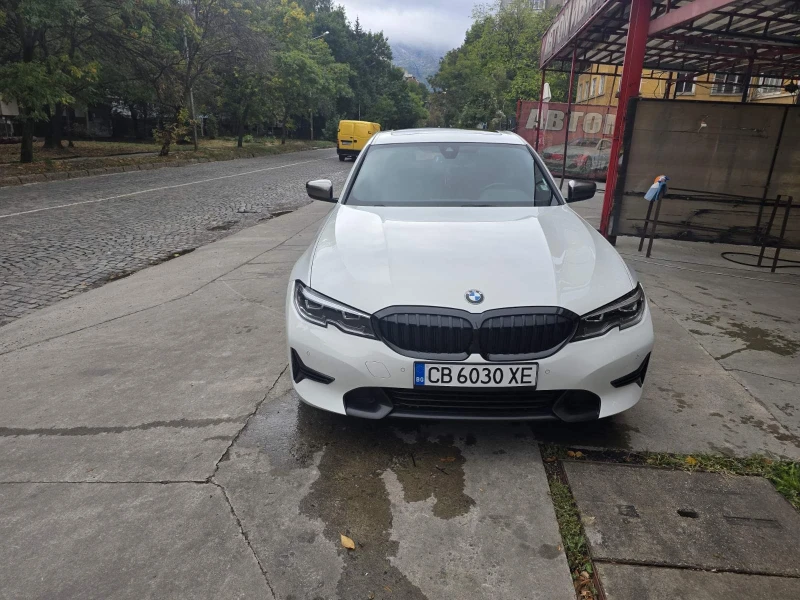 BMW 330 i Xdrive, снимка 10 - Автомобили и джипове - 52716387