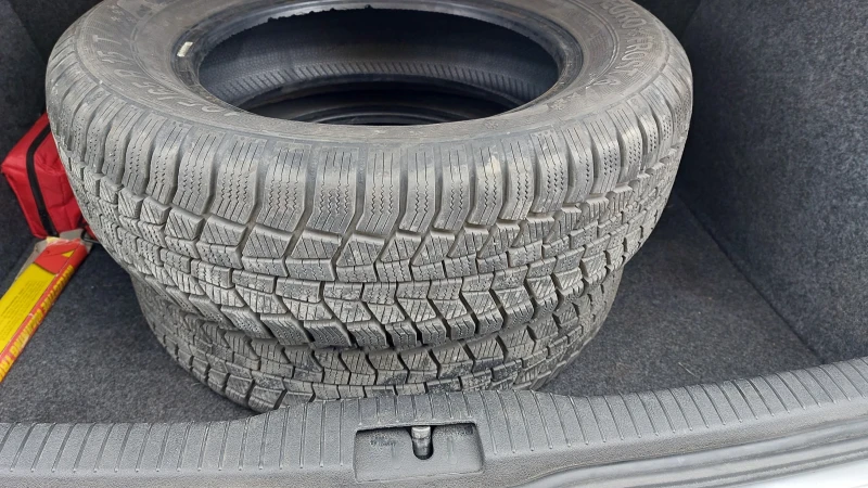 VW Golf, снимка 12 - Автомобили и джипове - 52340108