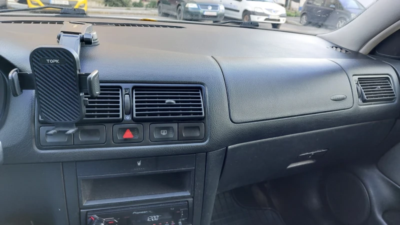 VW Golf, снимка 5 - Автомобили и джипове - 52340108