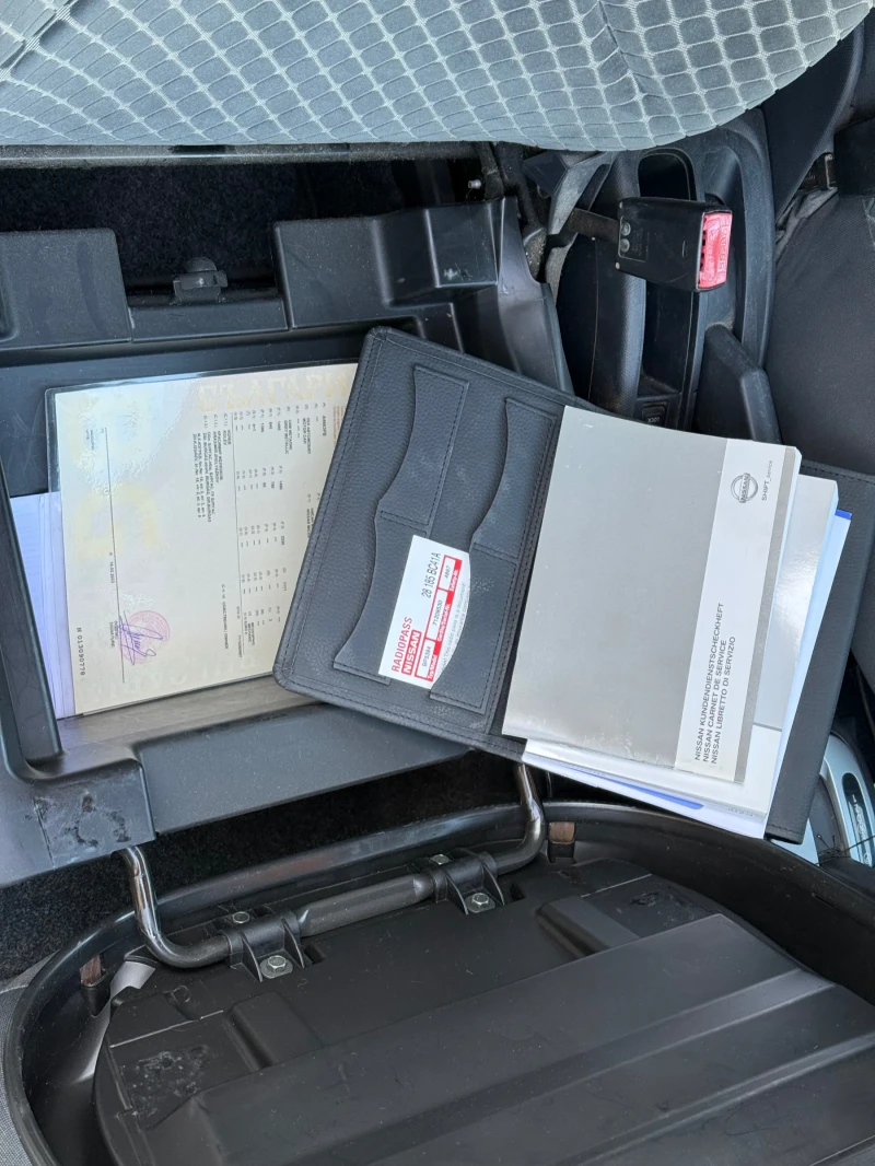 Nissan Micra 1.4 AVTOMAT, снимка 14 - Автомобили и джипове - 52648584