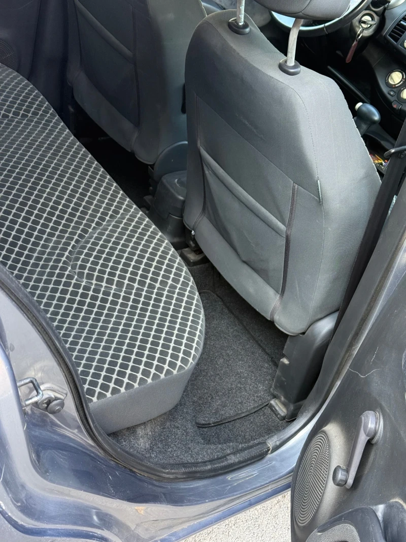 Nissan Micra 1.4 AVTOMAT, снимка 10 - Автомобили и джипове - 52648584
