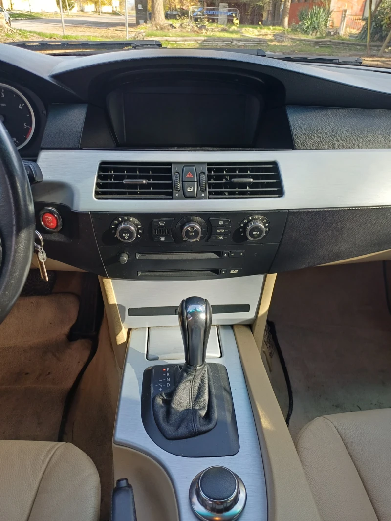 BMW 530, снимка 11 - Автомобили и джипове - 52659757