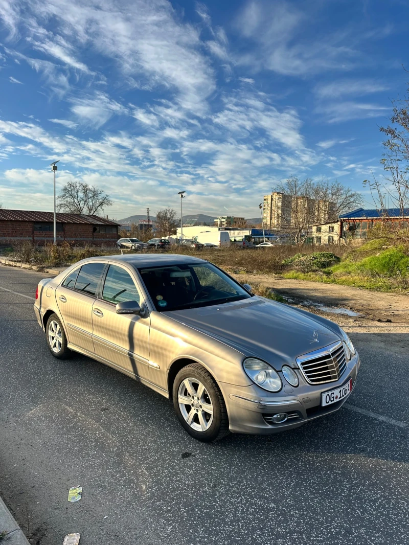 Mercedes-Benz E 320, снимка 3 - Автомобили и джипове - 52914111