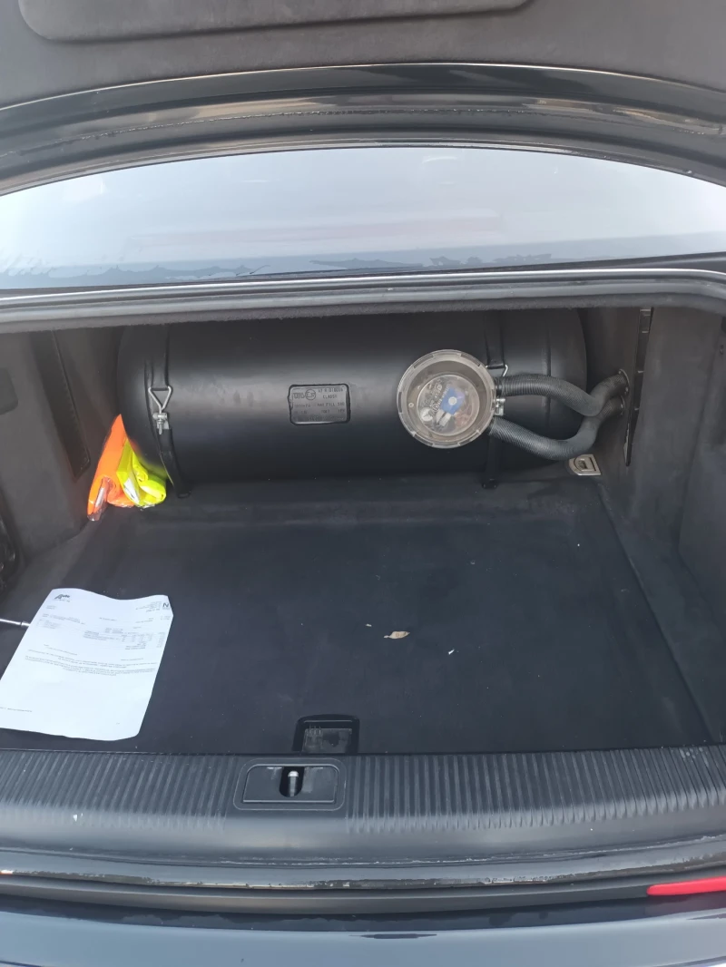 Audi A8 4.2i Газ Long , снимка 9 - Автомобили и джипове - 53222401