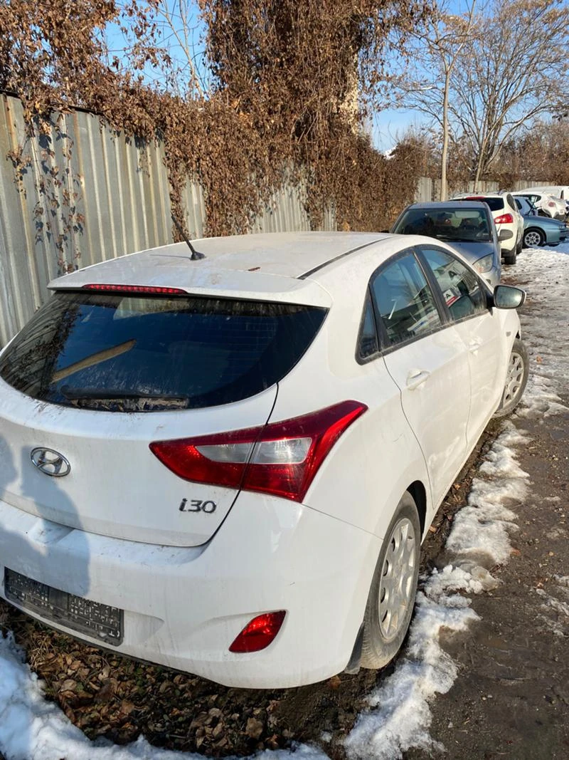 Hyundai I30 1,6CRDI - изображение 4