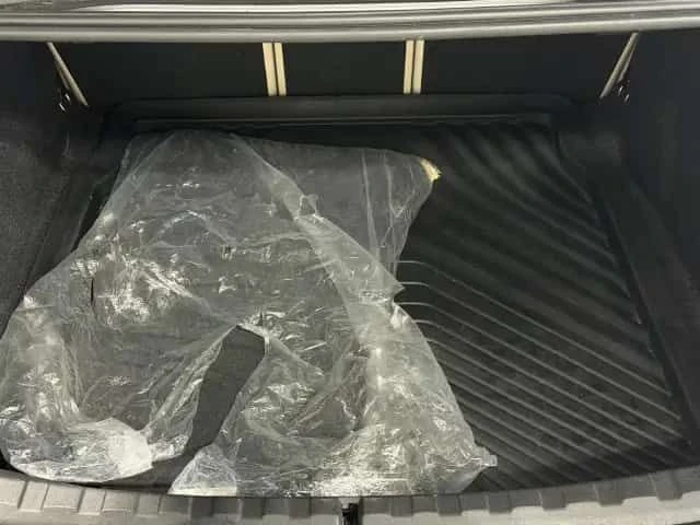 BMW 330  KEYLESS | ПОДГРЕВИ | ШИБИДАХ | CARFAX, снимка 16 - Автомобили и джипове - 53998516