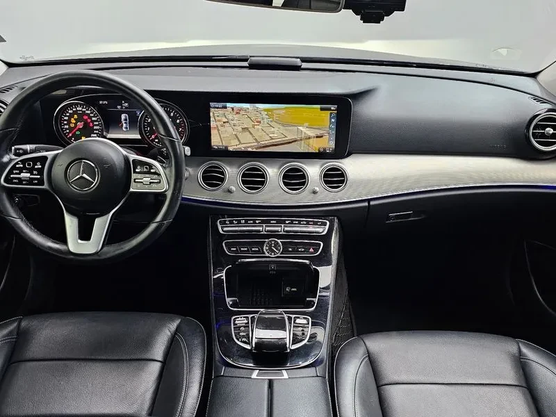 Mercedes-Benz E 300 САМО 30% АВАНС, снимка 7 - Автомобили и джипове - 56266605