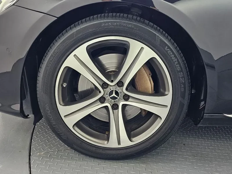 Mercedes-Benz E 300 САМО 30% АВАНС, снимка 5 - Автомобили и джипове - 56266605