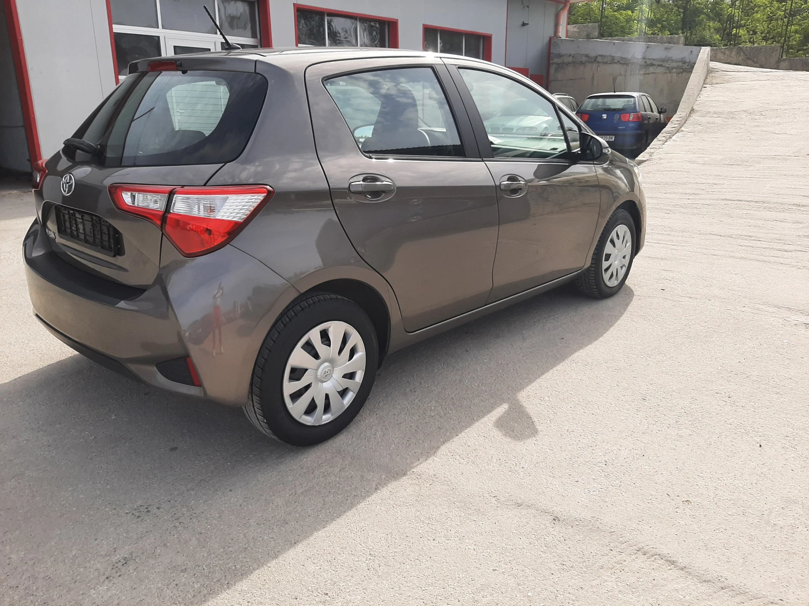 Toyota Yaris 1.5i 112кс - изображение 5