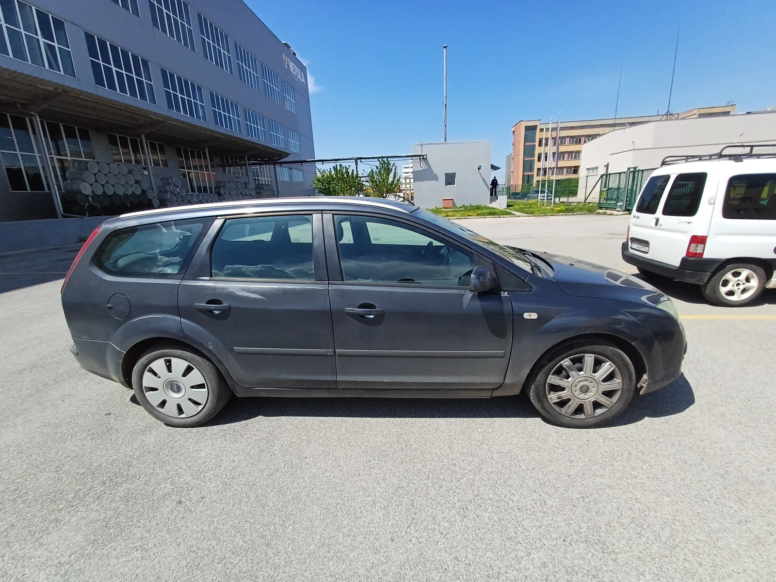Ford Focus 1.6 - изображение 2