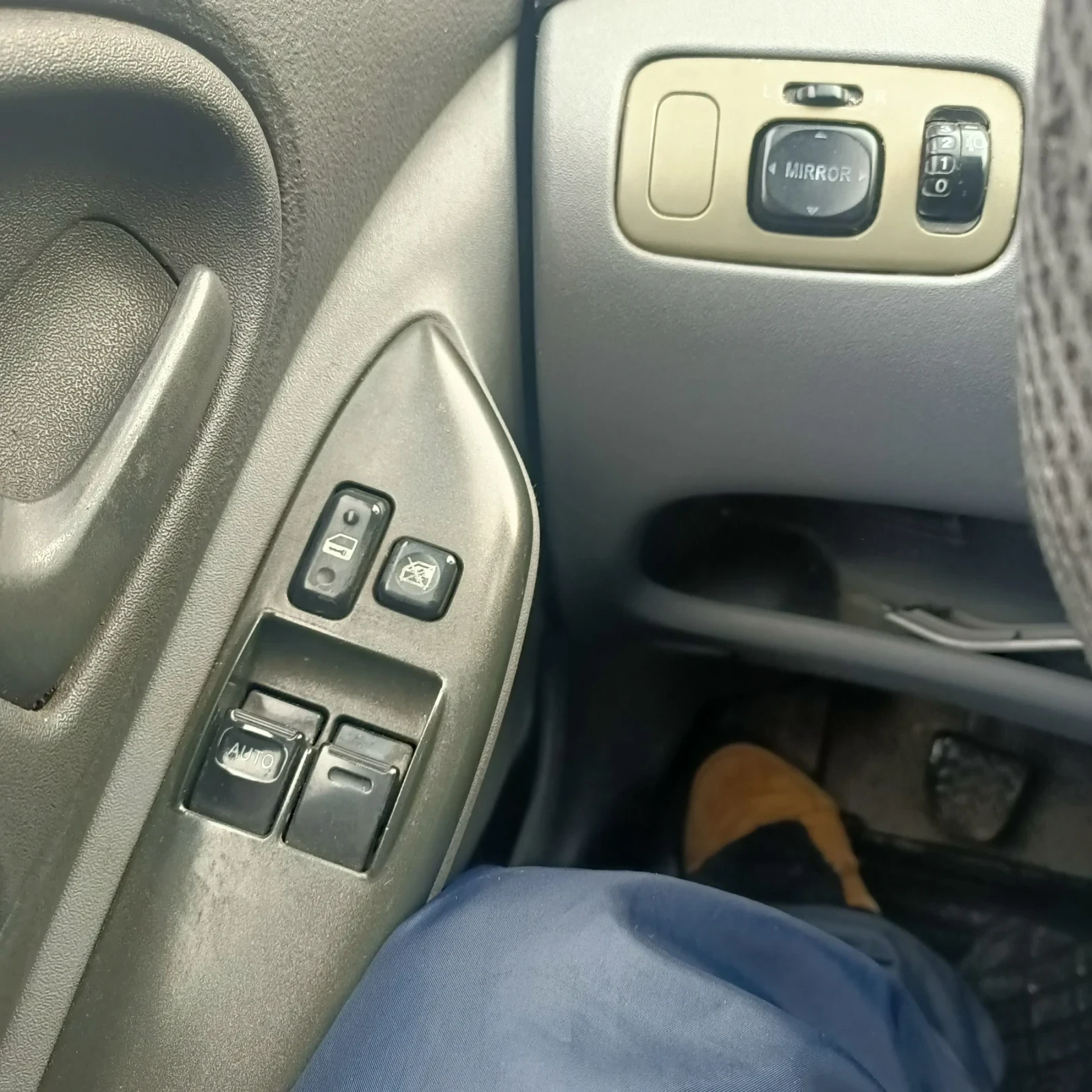 Toyota Yaris 1.0 68k. LPG  - изображение 4