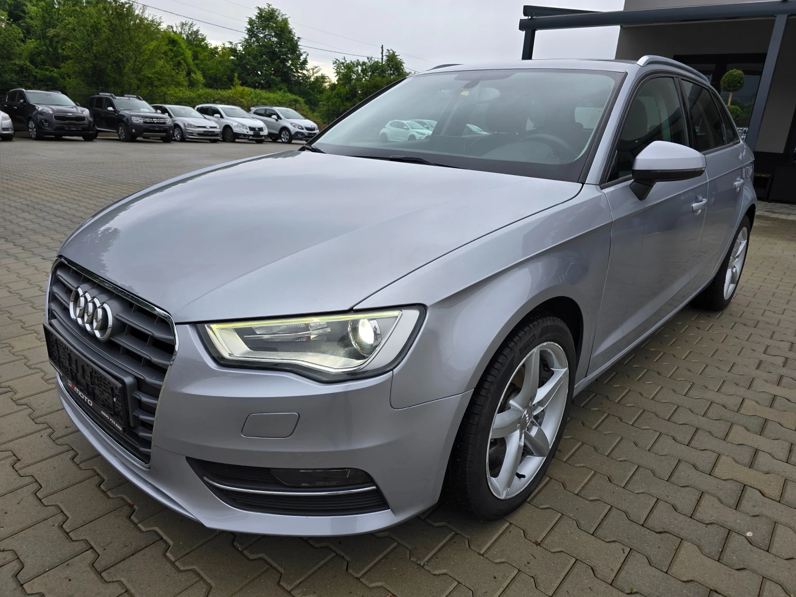 Audi A3 1.6TDI, 110к.с., 6ск., Нави, Подгрев, Led-Bi Xenon - изображение 5