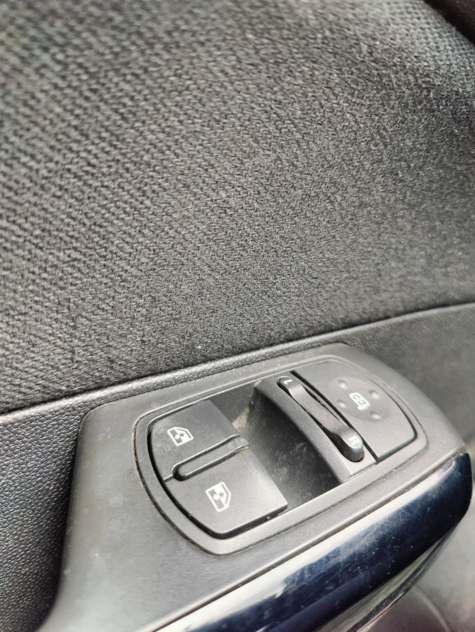 Opel Corsa  - изображение 9
