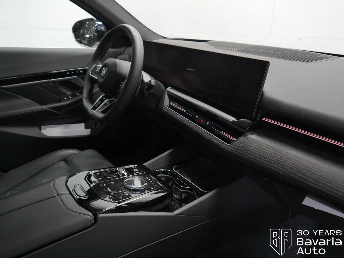 BMW 540 d xDrive Touring Executive Lounge Paket - изображение 7