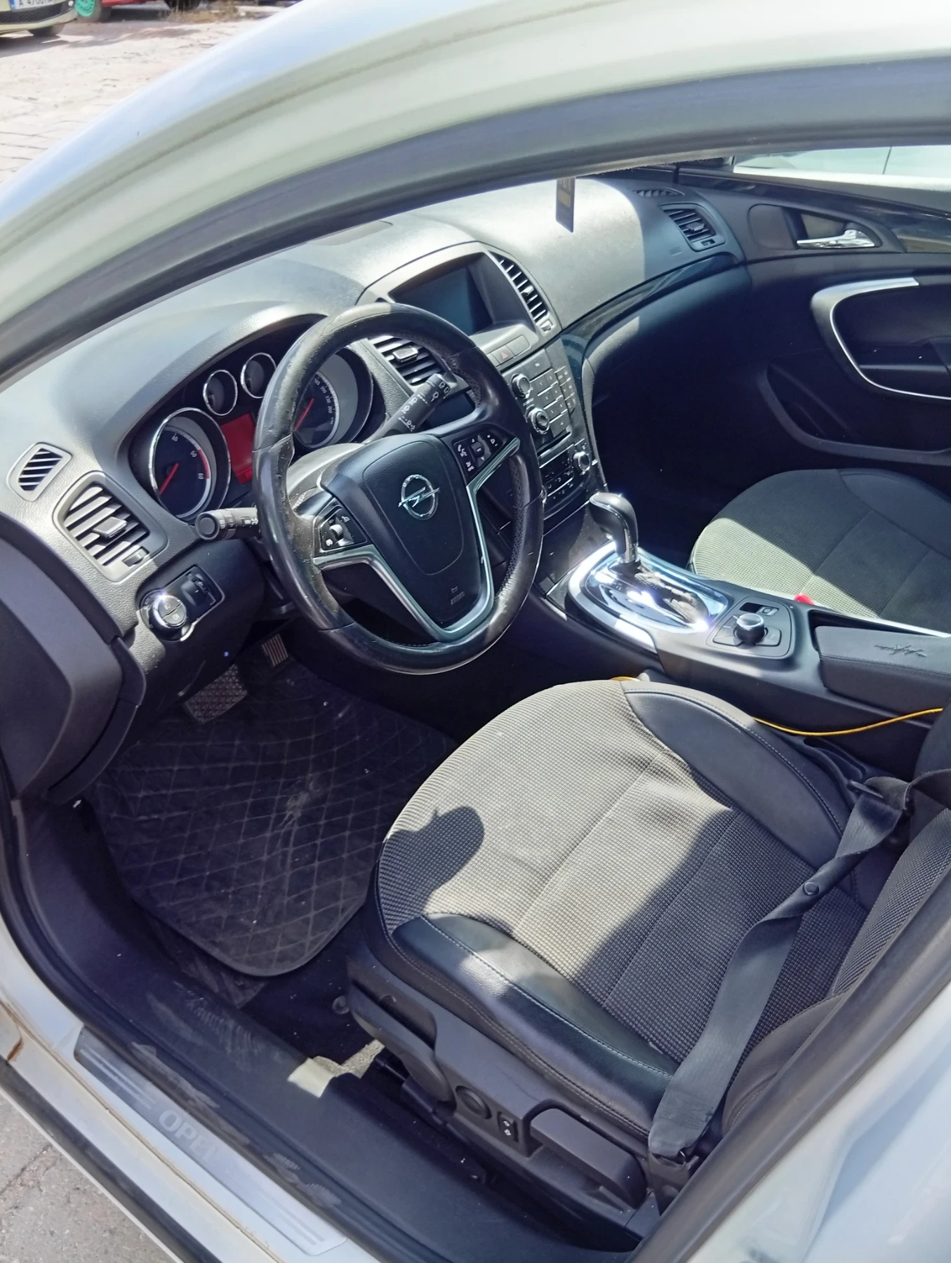 Opel Insignia A20DTH  - изображение 8