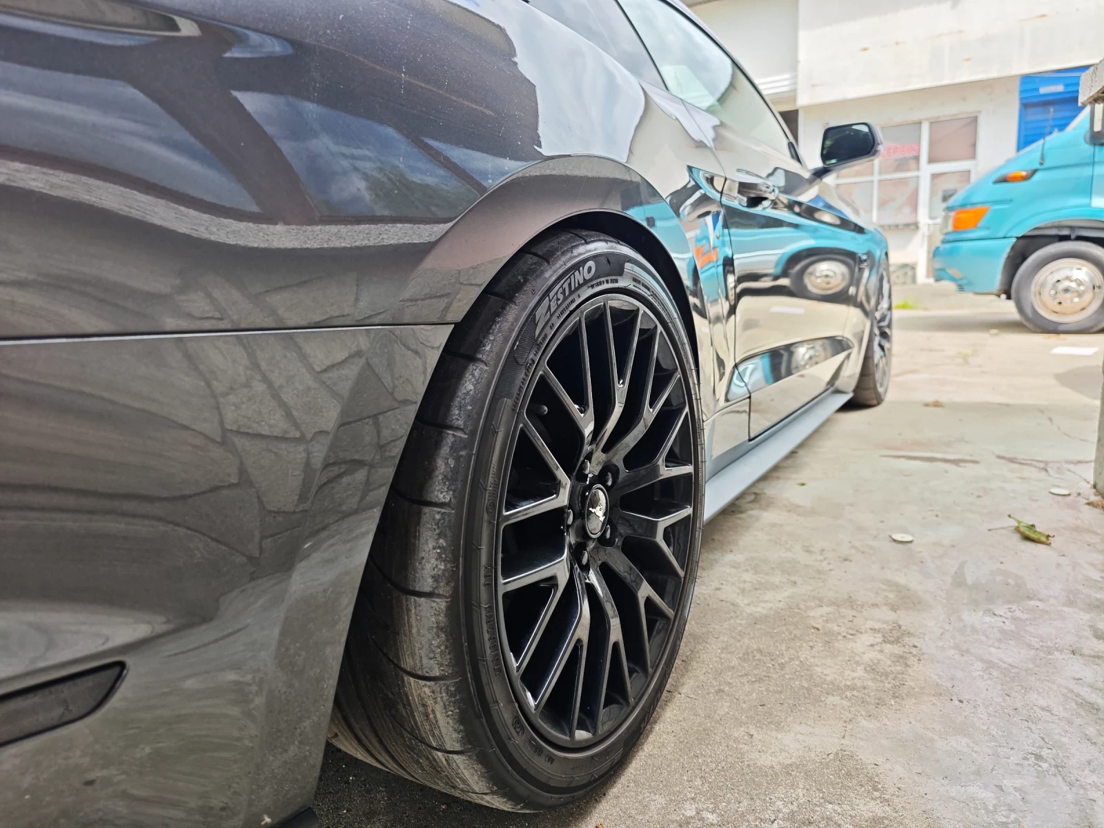 Ford Mustang  - изображение 4