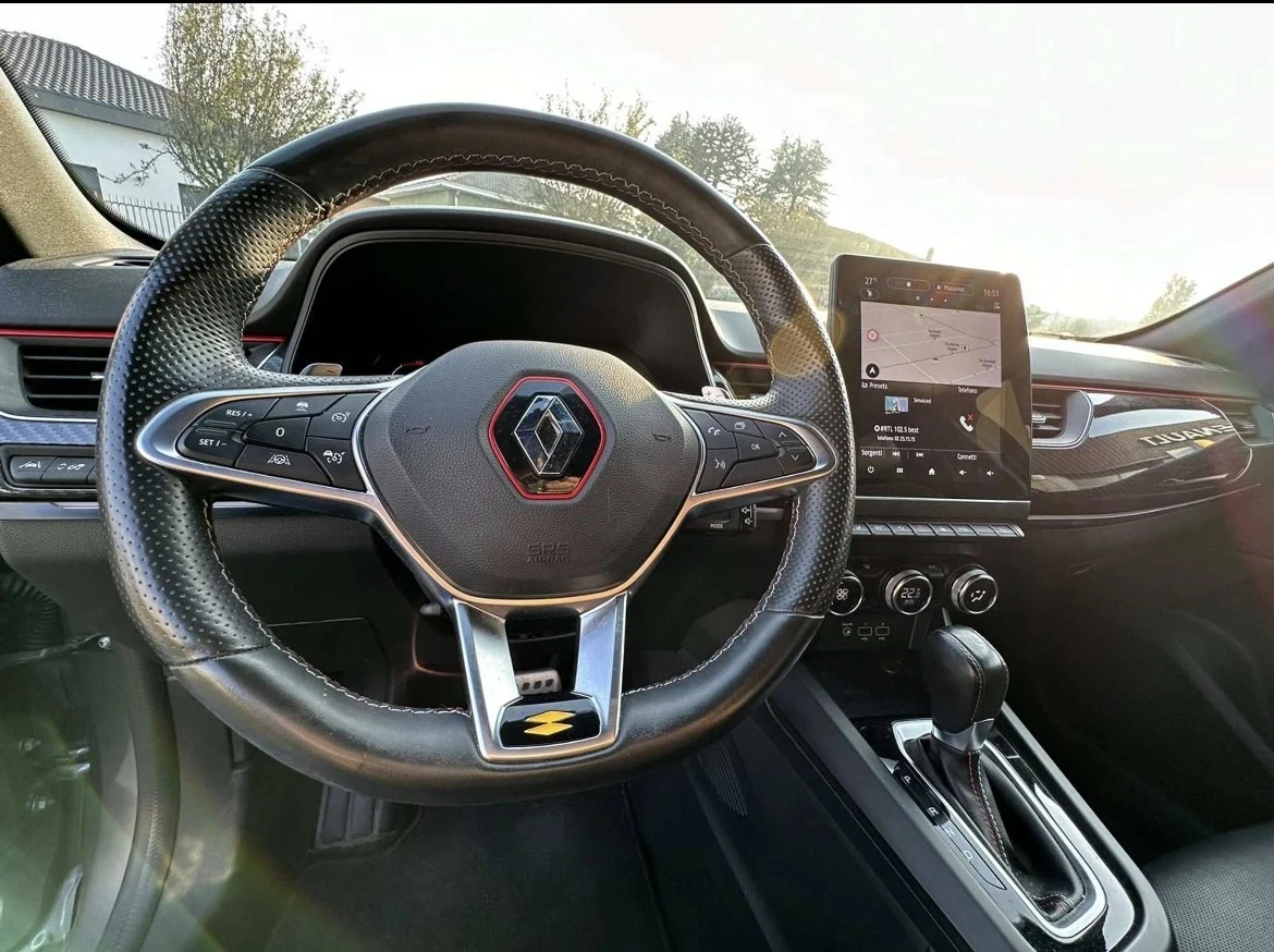 Renault Arkana 1.6 бензин хибрид RS line - изображение 8