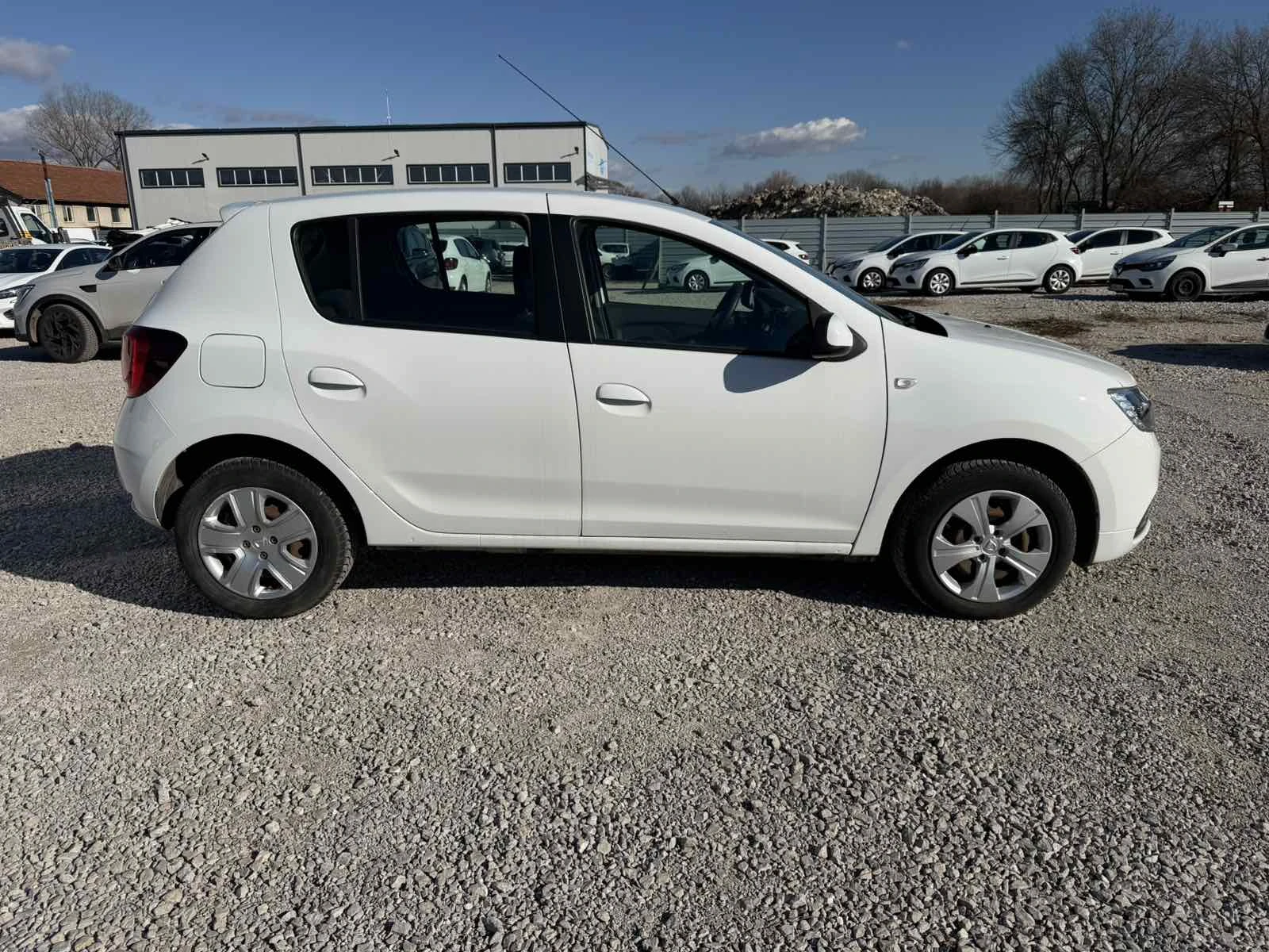 Dacia Sandero 1.5DCi 75k.c. - изображение 5