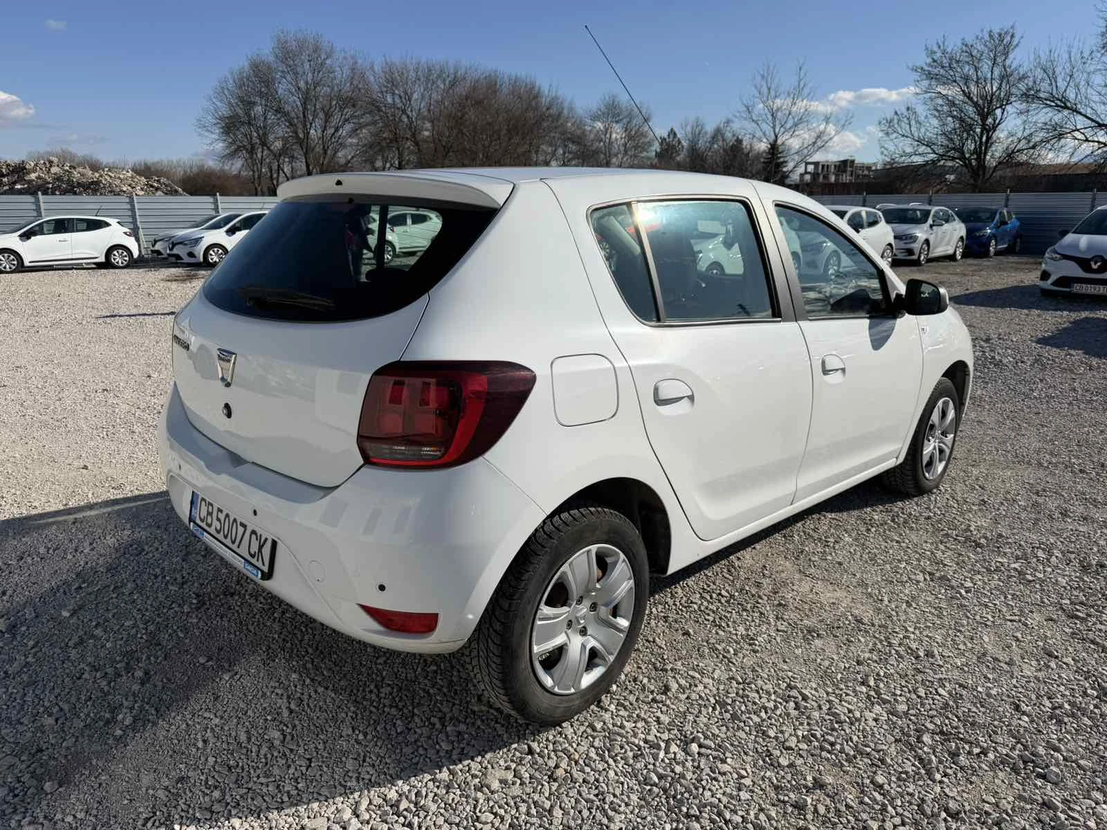 Dacia Sandero 1.5DCi 75k.c. - изображение 8