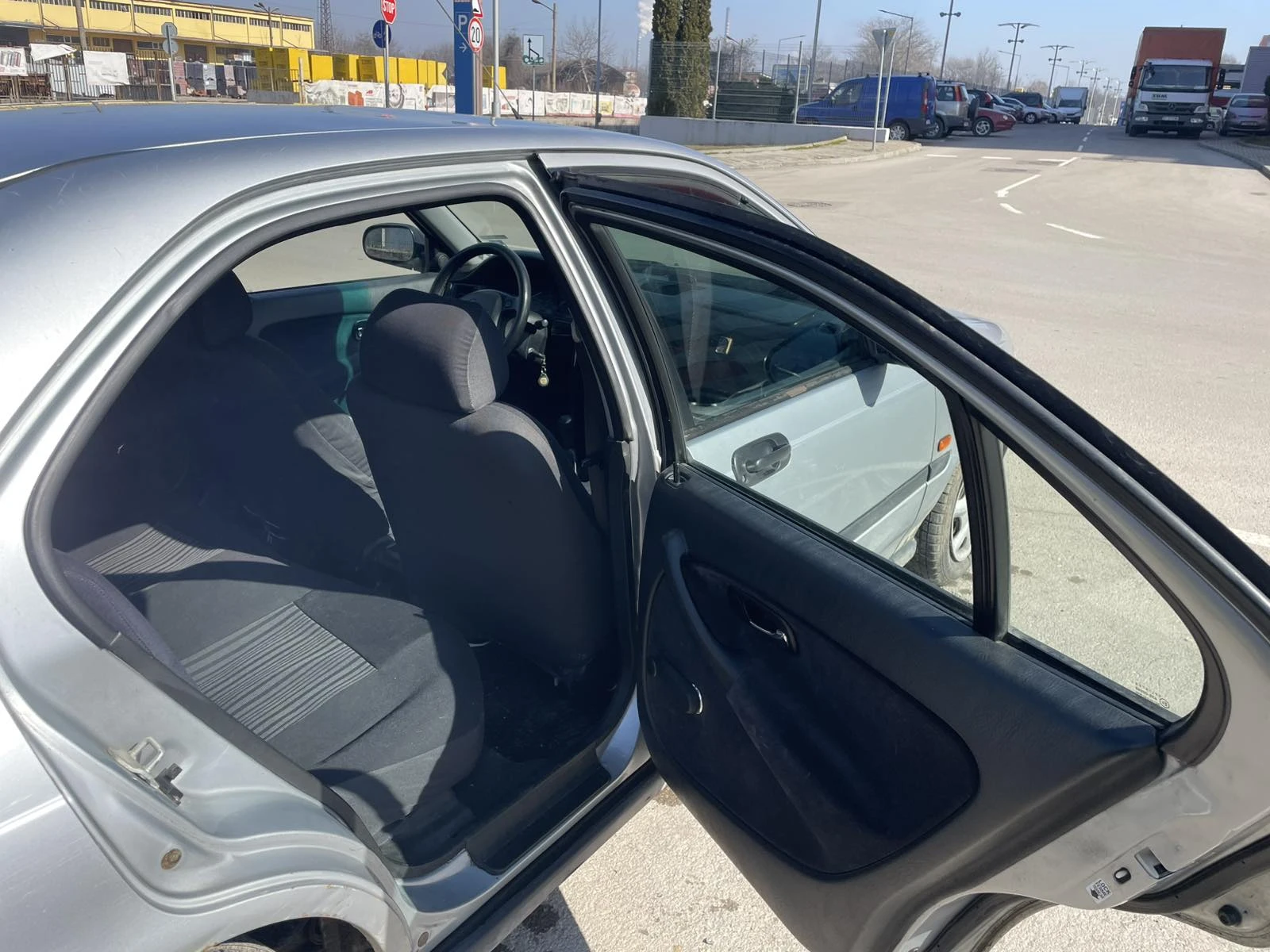 Honda Civic 1.4 I S, снимка 8 - Автомобили и джипове - 53727266