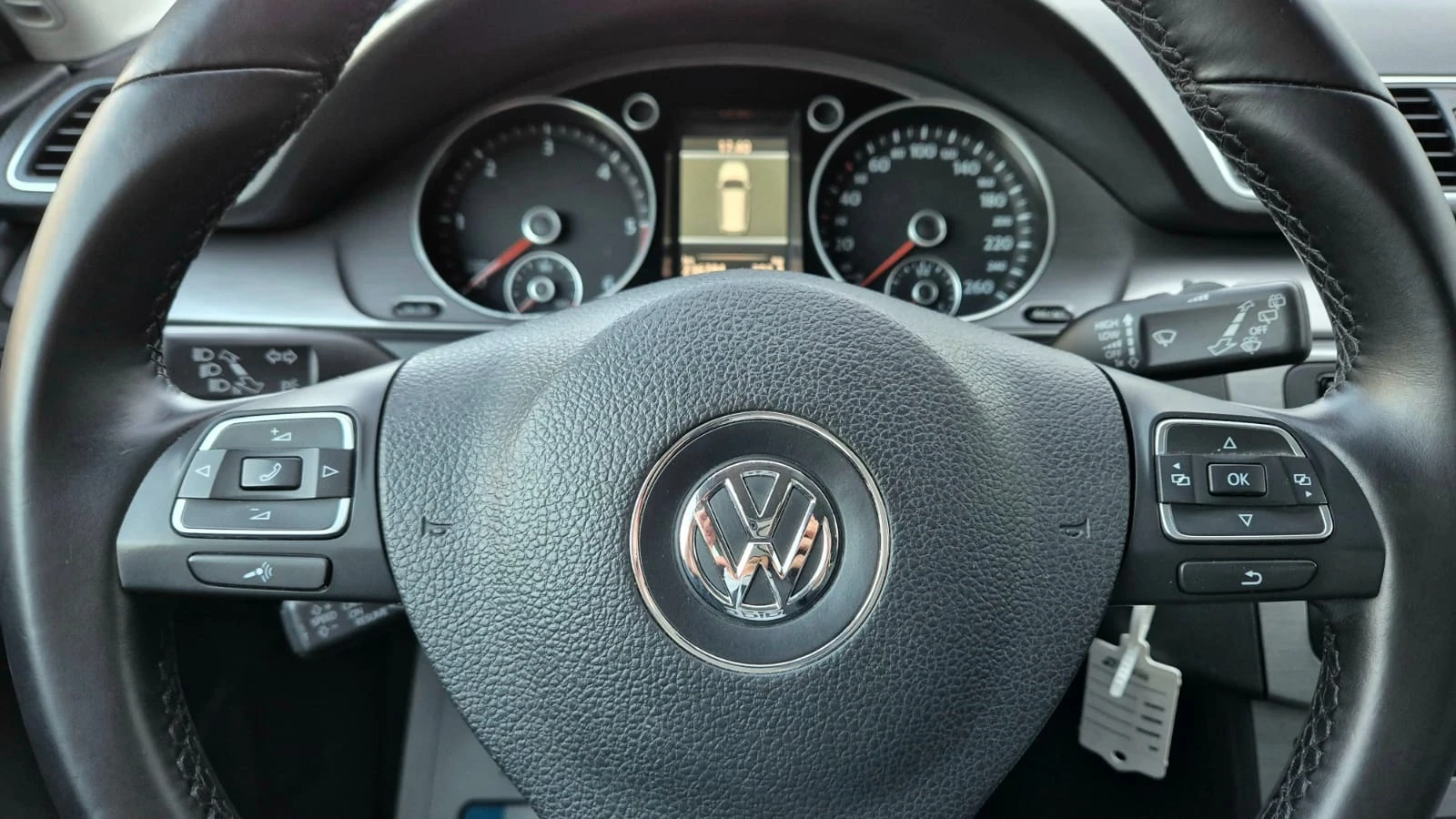 VW Passat 2.0 TDI 140, снимка 15 - Автомобили и джипове - 53833438
