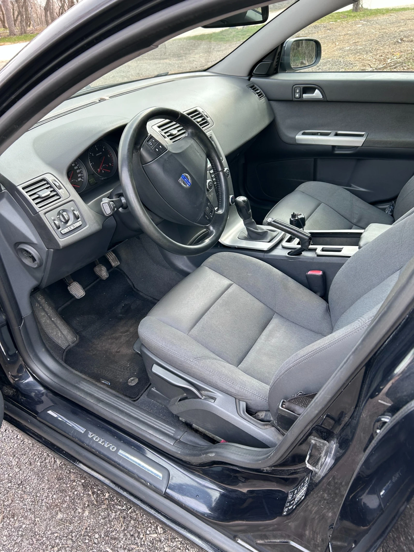 Volvo S40 2.0 HDI, 6 степенна ръчна кутия, снимка 5 - Автомобили и джипове - 53878722