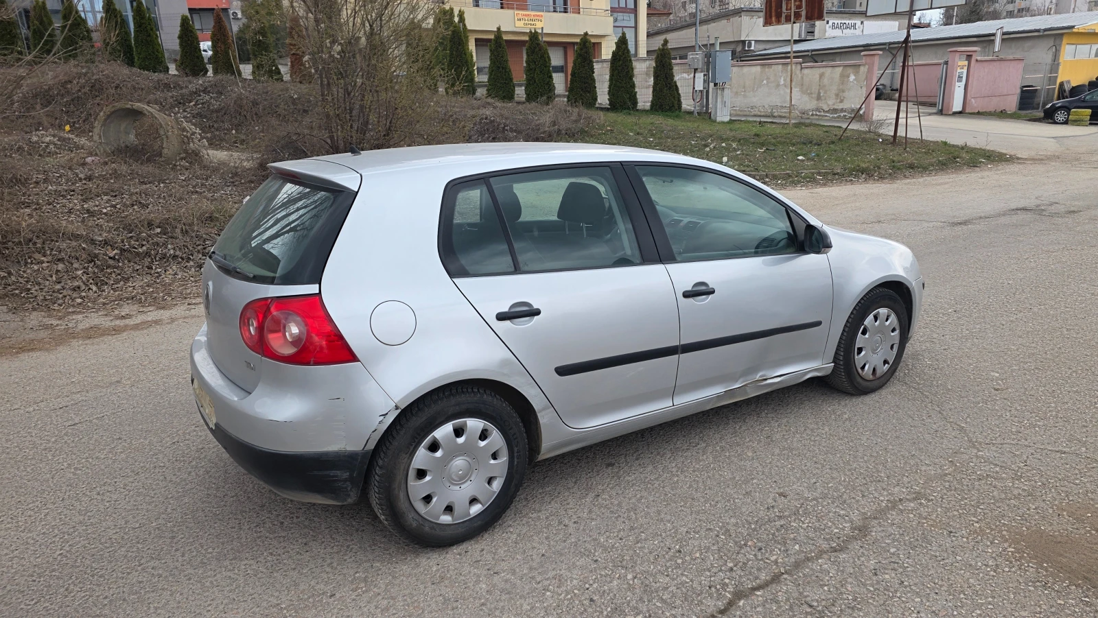 VW Golf 1.9tdi, снимка 6 - Автомобили и джипове - 53906338