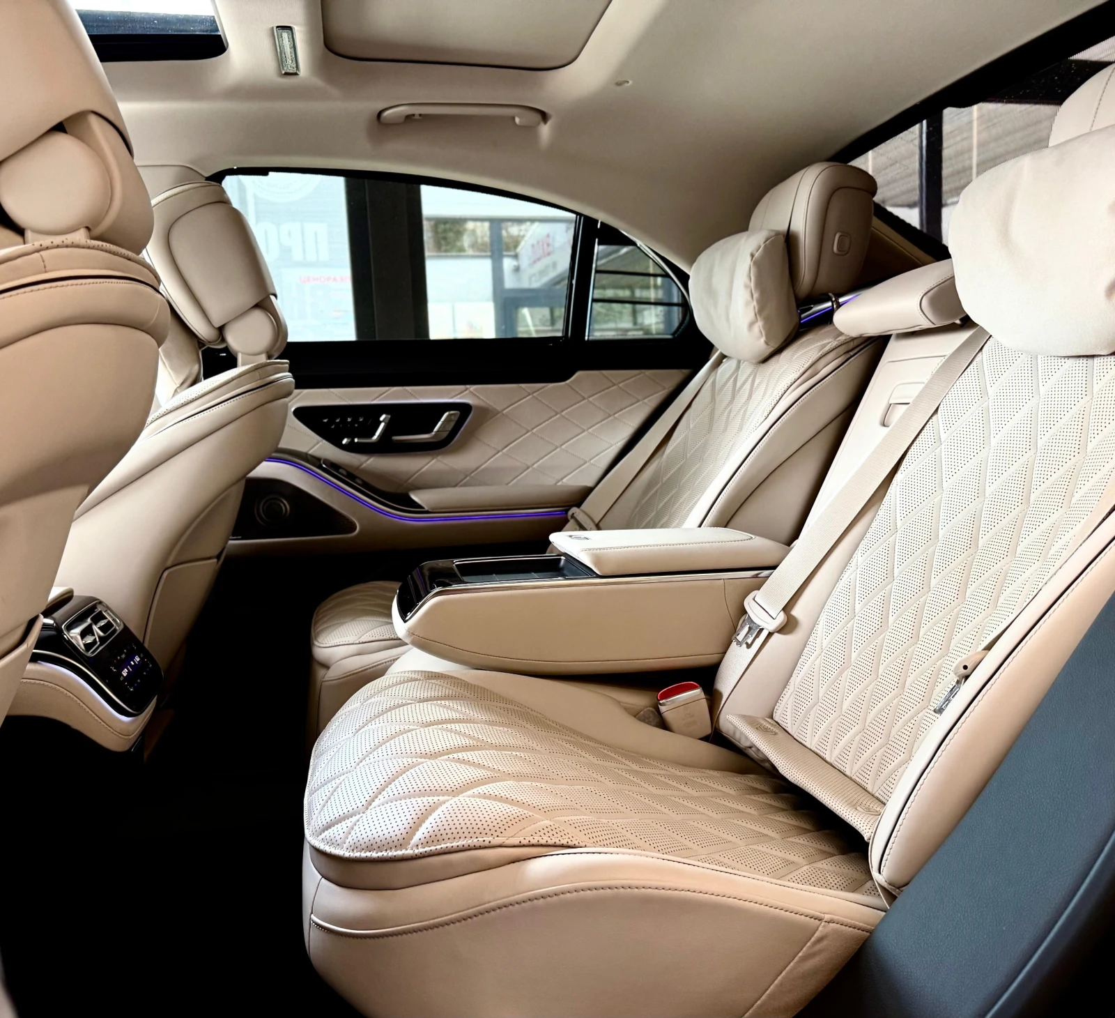 Mercedes-Benz S 580 L* 4M* 360* Панорама* Burmester* Подгрев* Лизинг, снимка 9 - Автомобили и джипове - 54223829