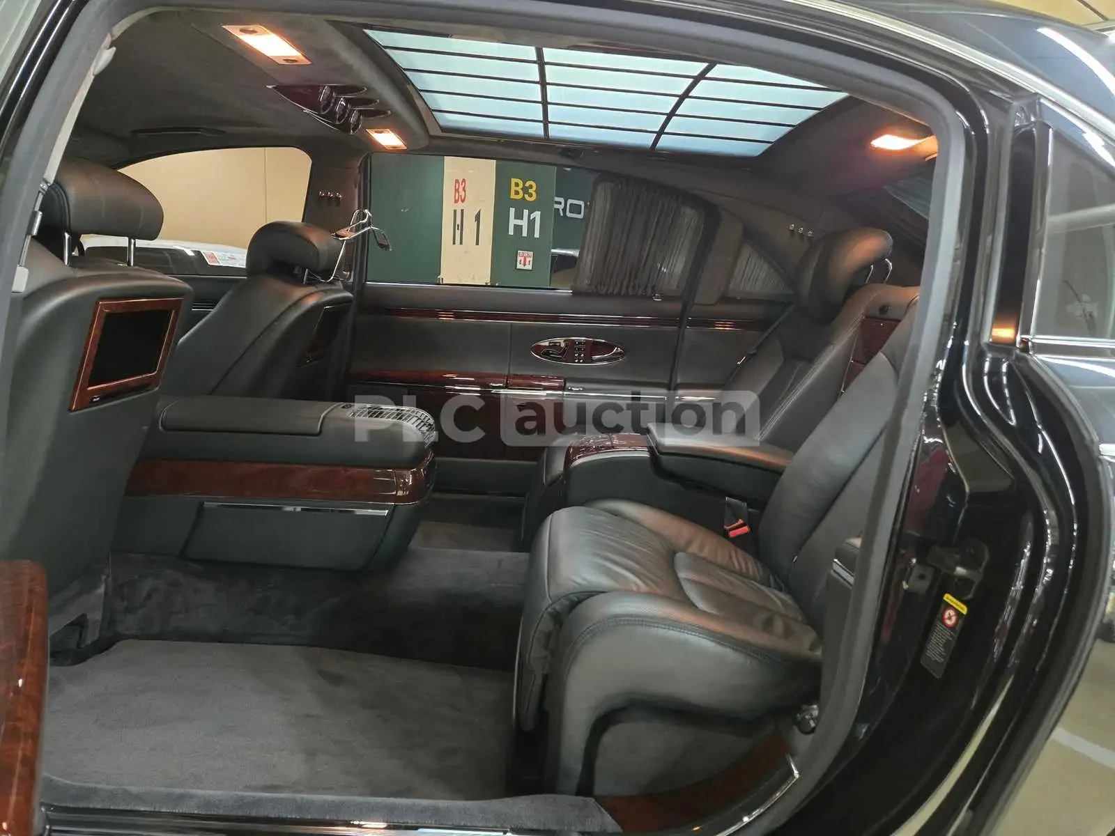 Maybach 62 * FULL * V12, снимка 16 - Автомобили и джипове - 54304059