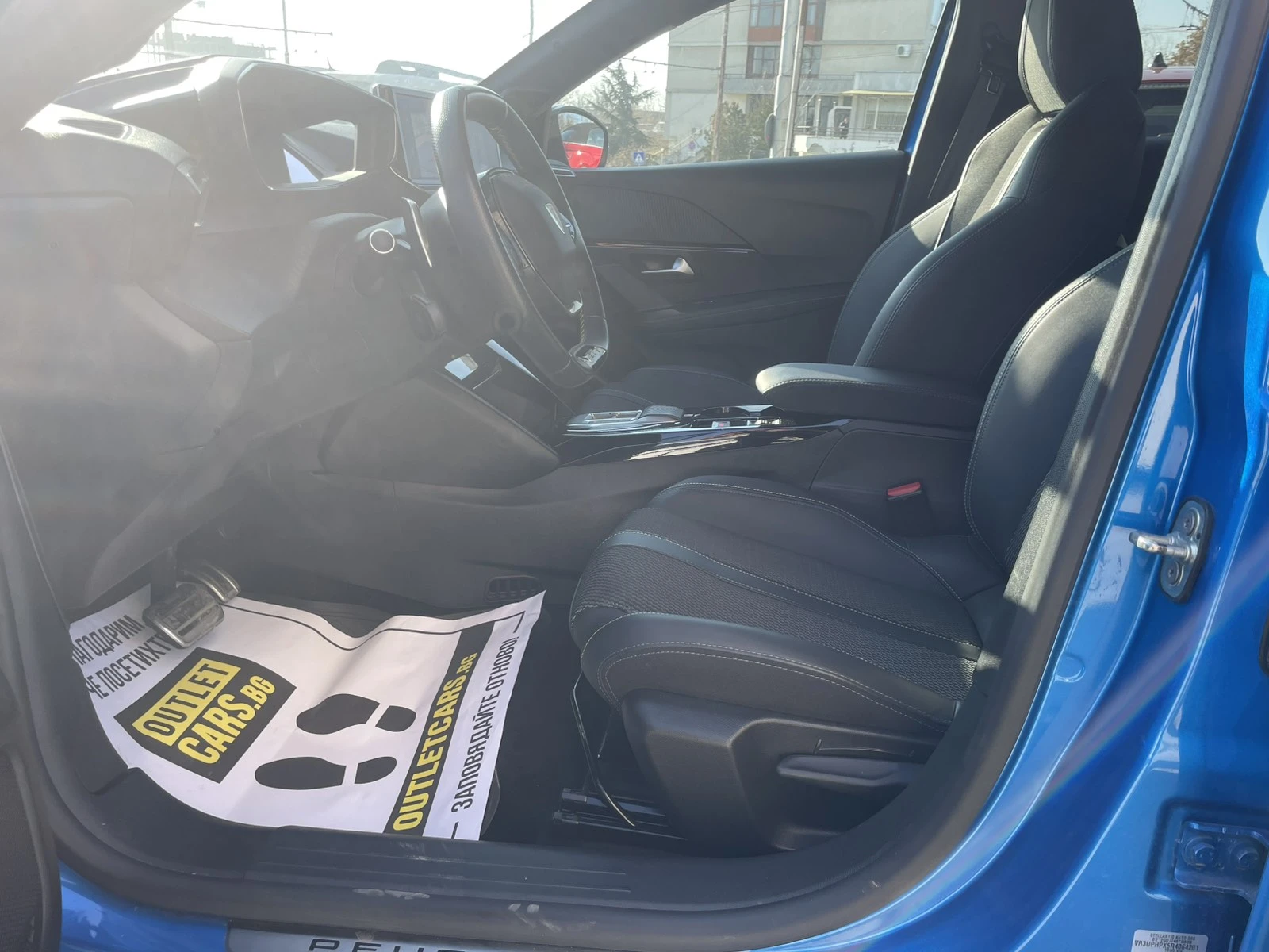 Peugeot 208 GT, снимка 5 - Автомобили и джипове - 54326487