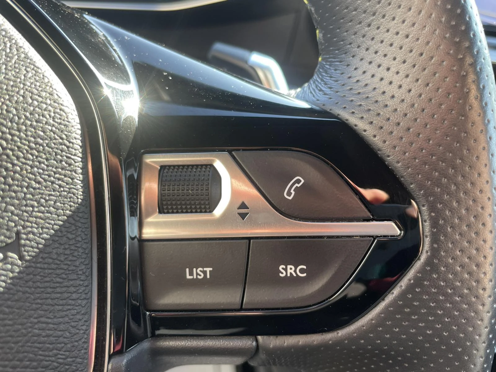 Peugeot 208 GT, снимка 14 - Автомобили и джипове - 54326487