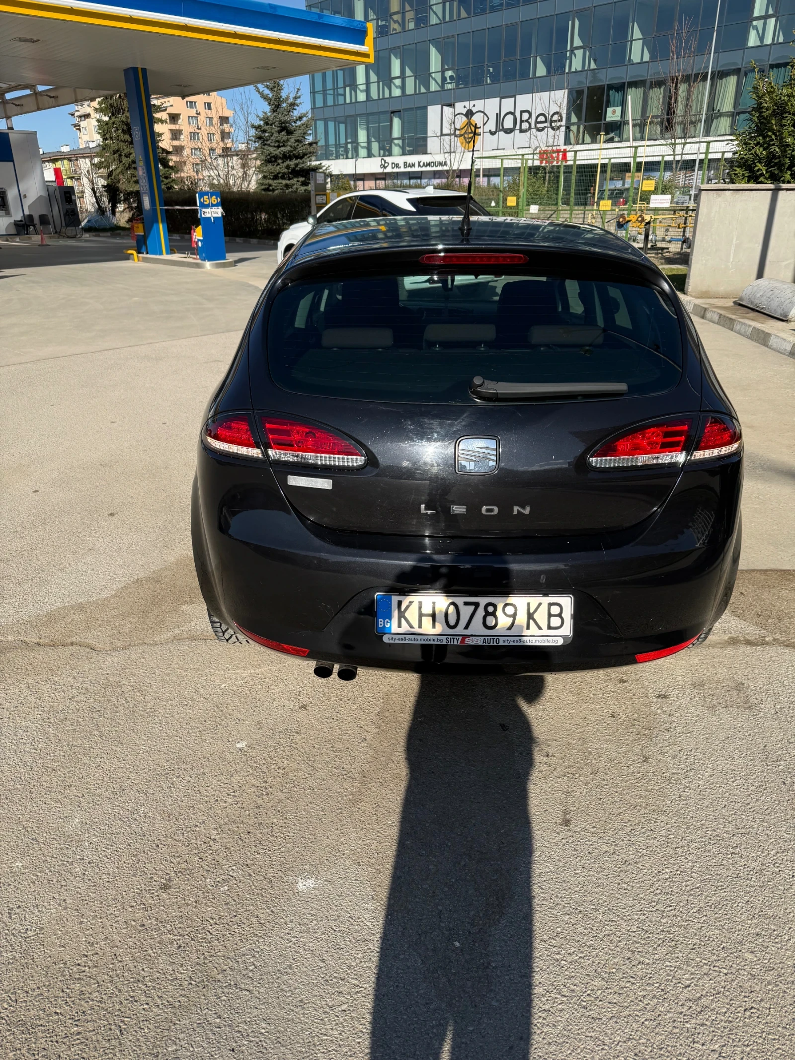 Seat Leon, снимка 12 - Автомобили и джипове - 54402981