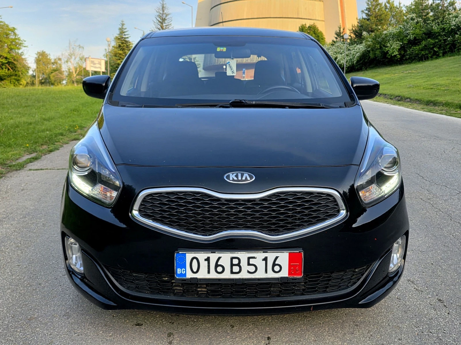 Kia Carens Сервизна история , снимка 2 - Автомобили и джипове - 54749098