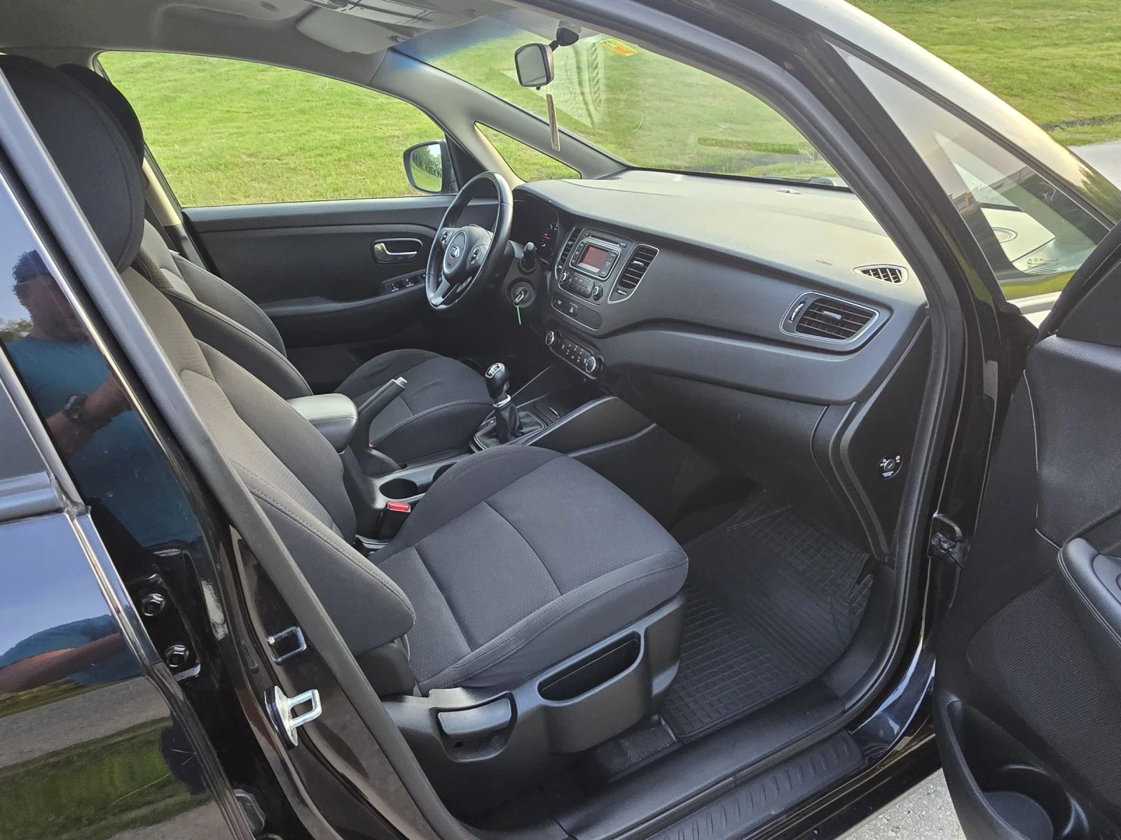 Kia Carens Сервизна история , снимка 12 - Автомобили и джипове - 54749098