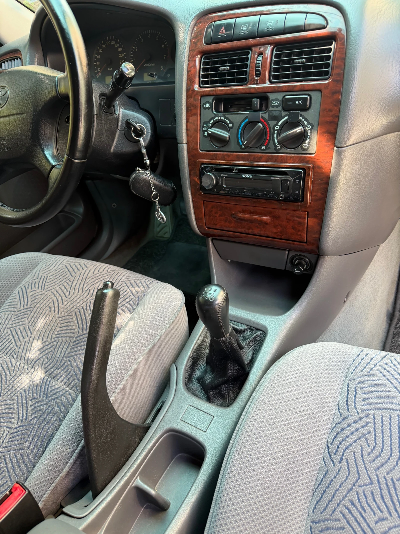 Toyota Avensis 2.0 3S-FE, снимка 9 - Автомобили и джипове - 54997502