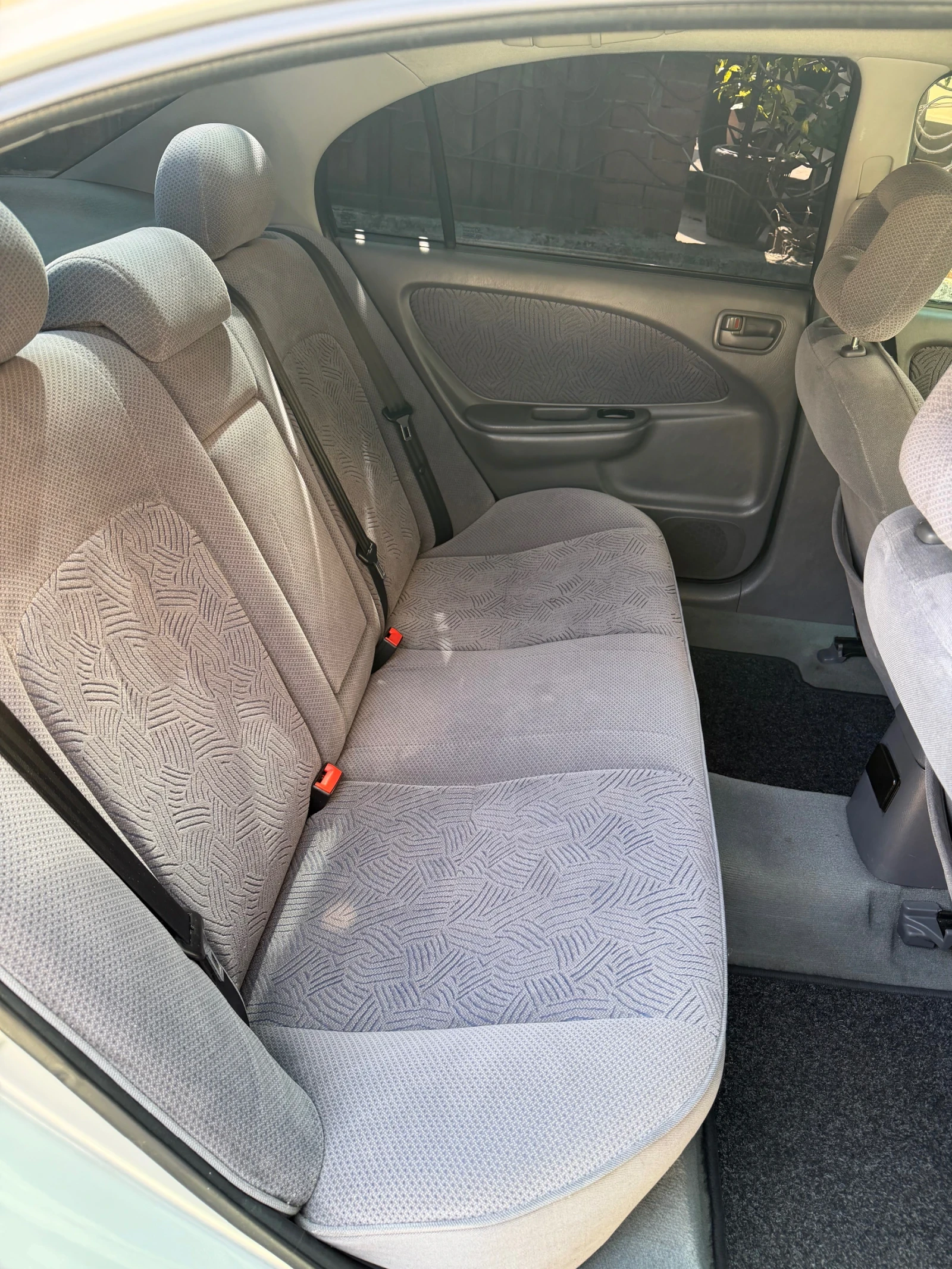 Toyota Avensis 2.0 3S-FE, снимка 14 - Автомобили и джипове - 54997502